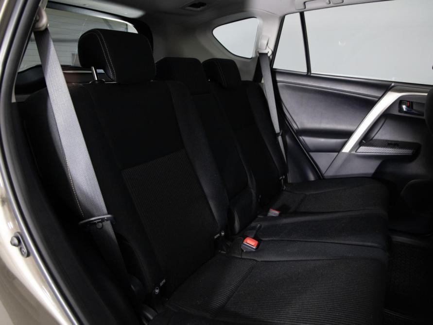 Toyota RAV4 IV (XA40) Санкт-Петербург  - изображение 17