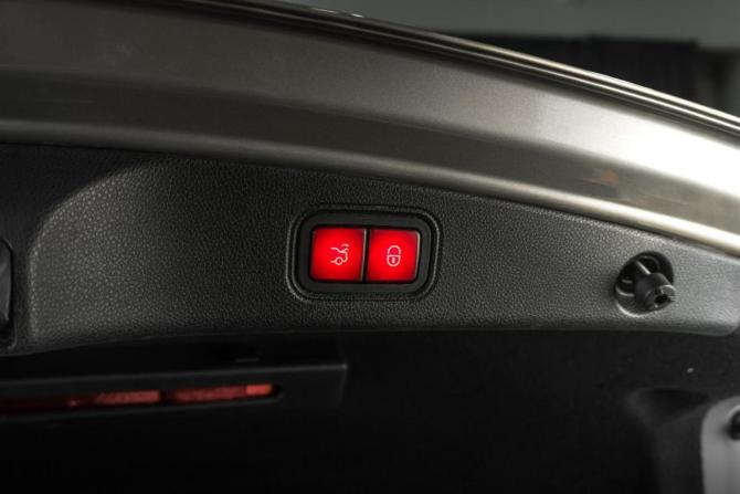 Mercedes-Benz E-Класс V (W213 S213 C238) с пробегом 2017 года, цена 3 839 000 рублей, 90224 км, купе-хардтоп, Автокод Объявления
