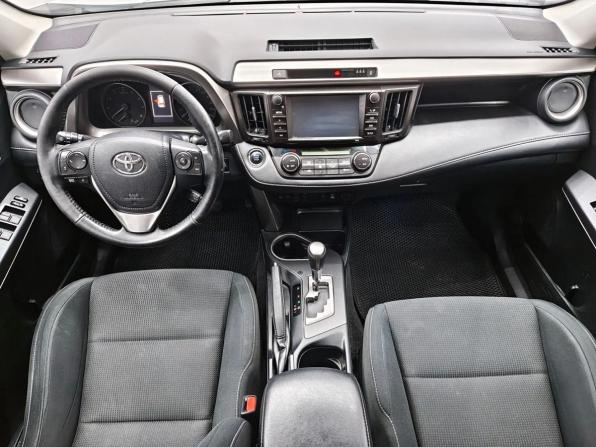 Toyota RAV4 IV (XA40) Рестайлинг с пробегом 2018 года, цена 2 549 000 рублей, 137000 км, внедорожник, Автокод Объявления