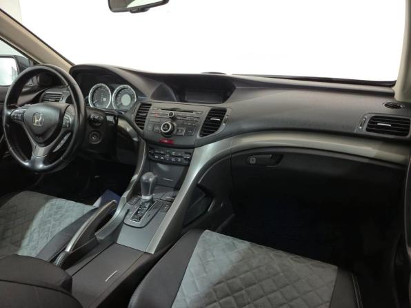 Honda Accord VIII Рестайлинг с пробегом 2011 года, цена 1 110 000 рублей, 316866 км, седан, Автокод Объявления