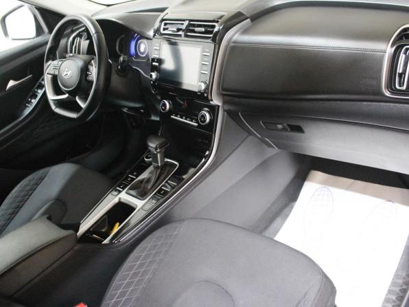 Hyundai Creta II с пробегом 2021 года, цена 2 370 000 рублей, 37615 км, внедорожник, Автокод Объявления