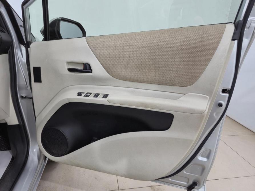 Toyota Sienta II Альметьевск  - изображение 9