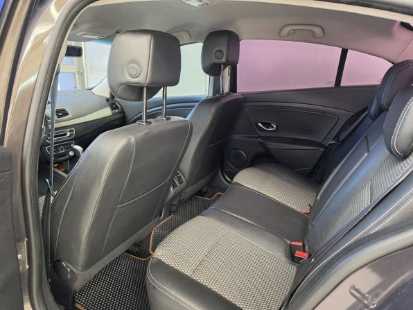 Renault Fluence I с пробегом 2012 года, цена 549 000 рублей, 165120 км, седан, Автокод Объявления