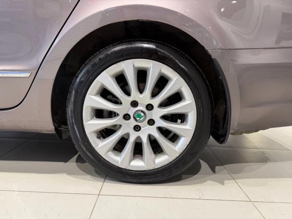 Skoda Superb II с пробегом 2012 года, цена 1 080 000 рублей, 260953 км, универсал, Автокод Объявления