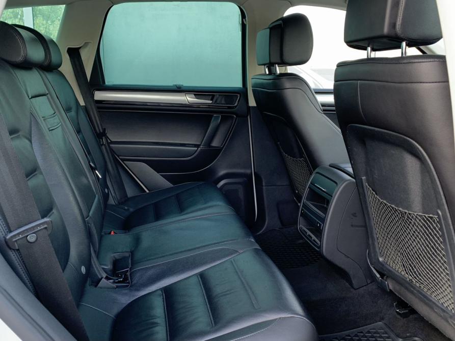 Volkswagen Touareg II Рестайлинг Москва  - изображение 27