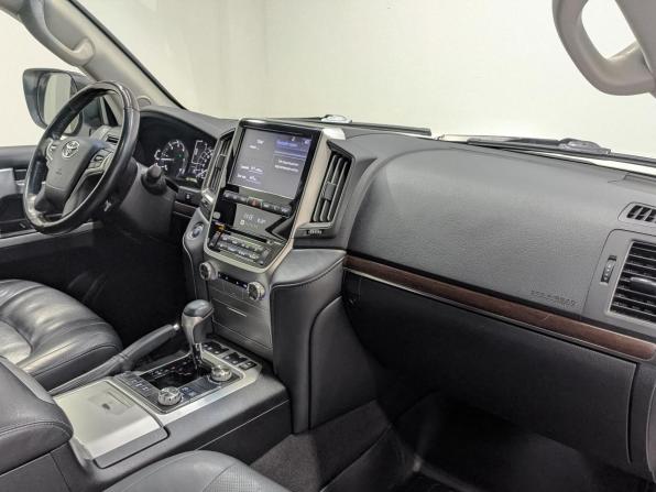 Toyota Land Cruiser 200 Series Рестайлинг 2 с пробегом 2020 года, цена 7 120 000 рублей, 117750 км, внедорожник, Автокод Объявления