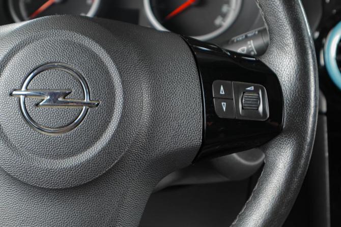 Opel Corsa D Рестайлинг I с пробегом 2011 года, цена 729 000 рублей, 140000 км, хэтчбек, Автокод Объявления