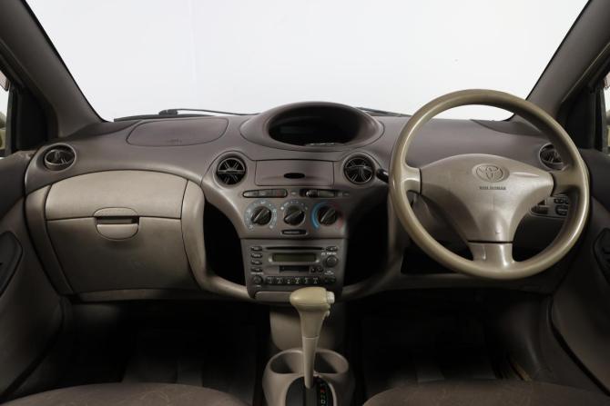 Toyota Platz с пробегом 2002 года, цена 249 000 рублей, 238000 км, седан, Автокод Объявления