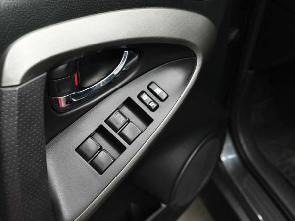 Toyota RAV4 III (XA30) Рестайлинг с пробегом 2011 года, цена 1 500 000 рублей, 311124 км, внедорожник, Автокод Объявления