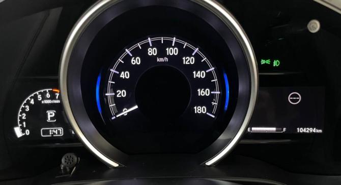 Honda Fit III Рестайлинг с пробегом 2018 года, цена 985 000 рублей, 104295 км, хэтчбек, Автокод Объявления