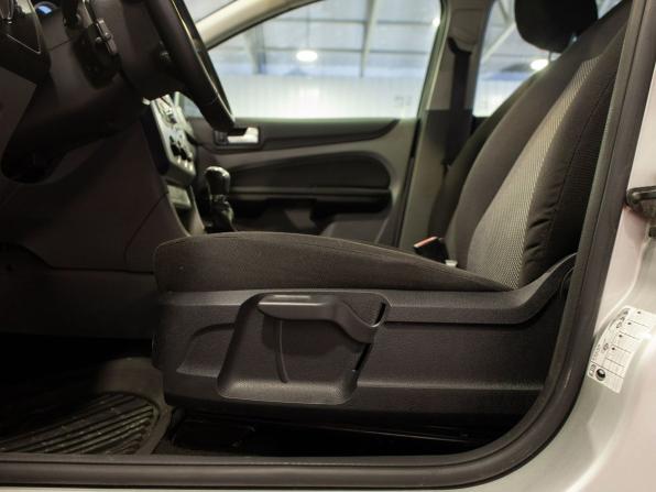 Ford Focus II Рестайлинг с пробегом 2010 года, цена 645 000 рублей, 174331 км, хэтчбек, Автокод Объявления