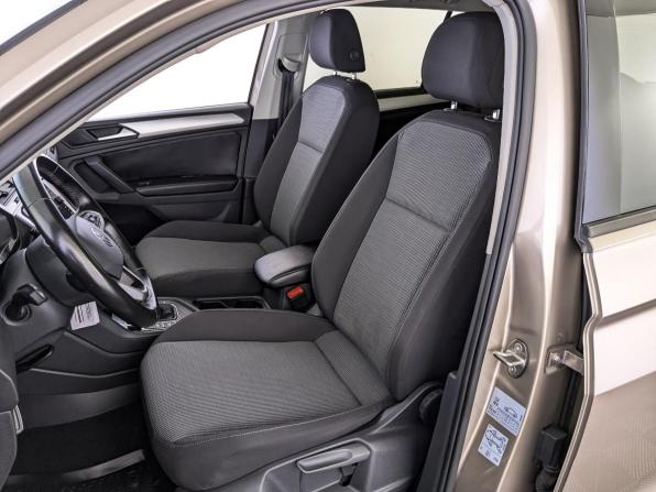 Volkswagen Tiguan II Рестайлинг с пробегом 2021 года, цена 2 370 000 рублей, 96071 км, внедорожник, Автокод Объявления