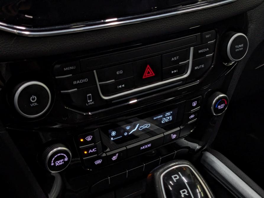 Geely Emgrand X7 I Рестайлинг 2 Москва  - изображение 24