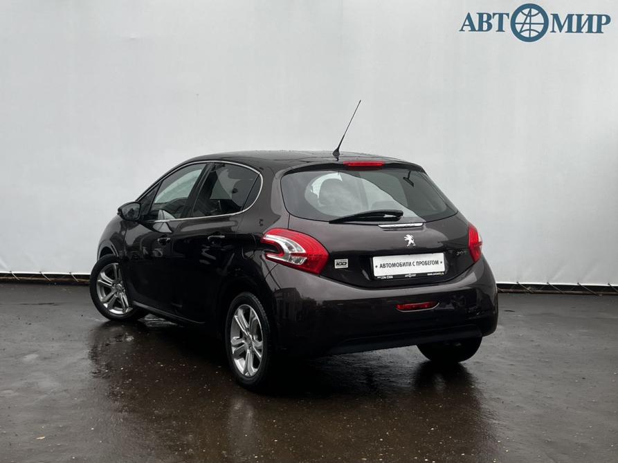 Peugeot 208 I Москва  - изображение 7