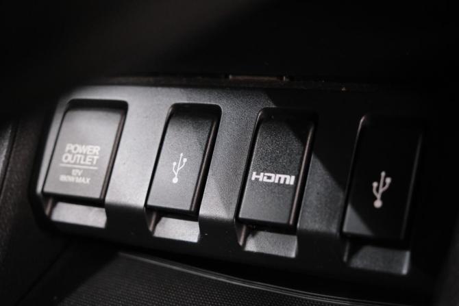 Honda Vezel I с пробегом 2013 года, цена 1 669 000 рублей, 130000 км, внедорожник, Автокод Объявления