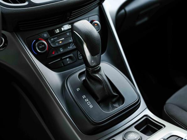 Ford Kuga II Рестайлинг с пробегом 2018 года, цена 1 640 000 рублей, 142477 км, внедорожник, Автокод Объявления