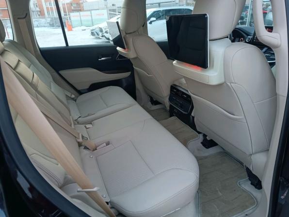 Toyota Land Cruiser 300 Series с пробегом 2023 года, цена 13 500 000 рублей, 702 км, внедорожник, Автокод Объявления