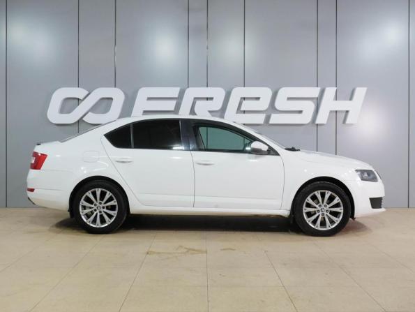 Skoda Octavia III (A7) с пробегом 2014 года, цена 879 000 рублей, 236629 км, лифтбек, Автокод Объявления