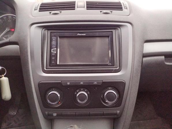 Skoda Octavia II (A5) Рестайлинг с пробегом 2011 года, цена 630 000 рублей, 229972 км, лифтбек, Автокод Объявления