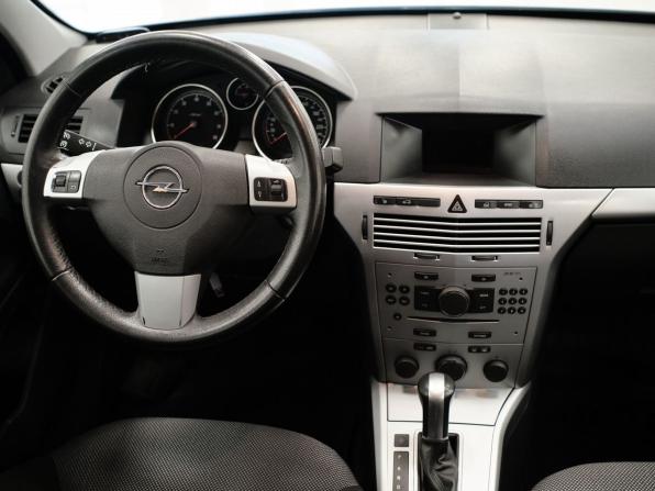 Opel Astra H Рестайлинг с пробегом 2012 года, цена 645 000 рублей, 134120 км, седан, Автокод Объявления