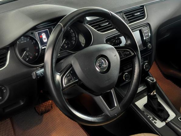 Skoda Octavia III (A7) с пробегом 2016 года, цена 1 550 000 рублей, 138177 км, лифтбек, Автокод Объявления