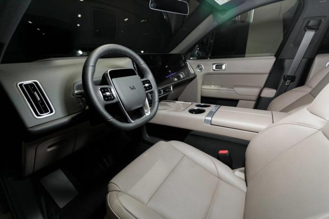 Новый Li Auto (Lixiang) L7 I Рестайлинг 2026 года, цена 10 590 000 рублей, внедорожник, Автокод Объявления
