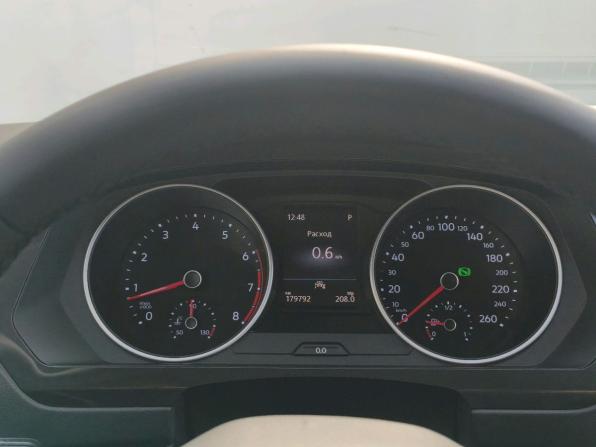Volkswagen Tiguan II Рестайлинг с пробегом 2021 года, цена 1 900 000 рублей, 179789 км, внедорожник, Автокод Объявления