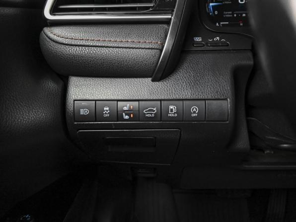 Toyota Camry VIII (XV70) Рестайлинг с пробегом 2022 года, цена 3 049 000 рублей, 49301 км, седан, Автокод Объявления