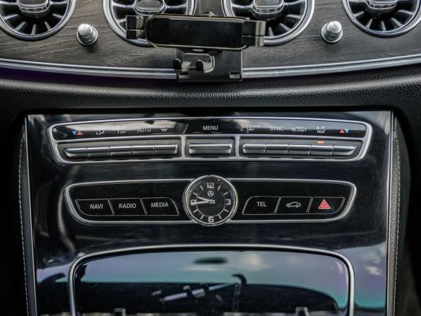 Mercedes-Benz E-Класс V (W213 S213 C238) с пробегом 2017 года, цена 2 528 000 рублей, 201945 км, седан, Автокод Объявления