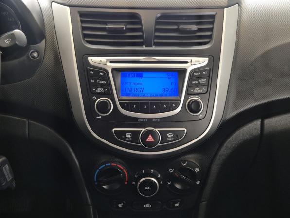 Hyundai Solaris I с пробегом 2013 года, цена 869 000 рублей, 107691 км, седан, Автокод Объявления