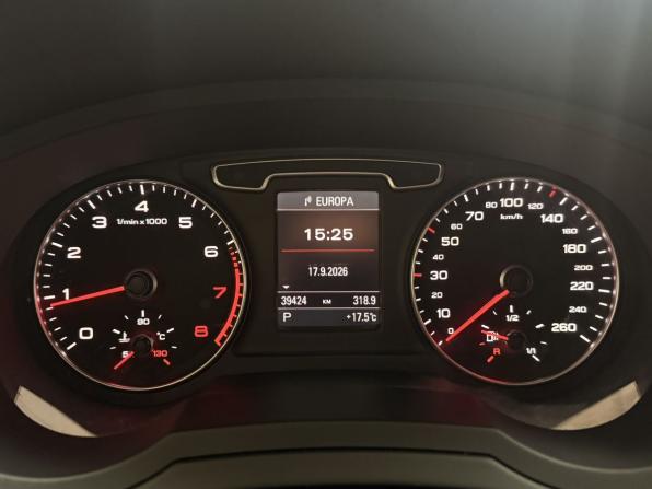 Audi Q3 I (8U) с пробегом 2012 года, цена 2 141 600 рублей, 39140 км, внедорожник, Автокод Объявления