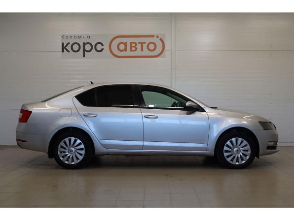 Skoda Octavia III (A7) Рестайлинг с пробегом 2017 года, цена 1 372 000 рублей, 196900 км, лифтбек, Автокод Объявления