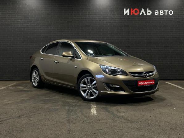 Opel Astra J Рестайлинг с пробегом 2012 года, цена 720 000 рублей, 303118 км, седан, Автокод Объявления