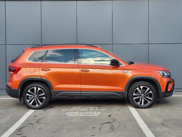 Volkswagen Taos I с пробегом 2021 года, цена 2 536 000 рублей, 51939 км, внедорожник, Автокод Объявления
