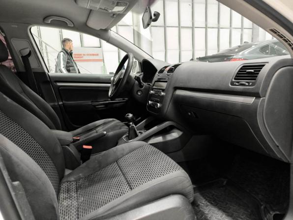 Volkswagen Jetta V с пробегом 2010 года, цена 480 000 рублей, 278836 км, седан, Автокод Объявления
