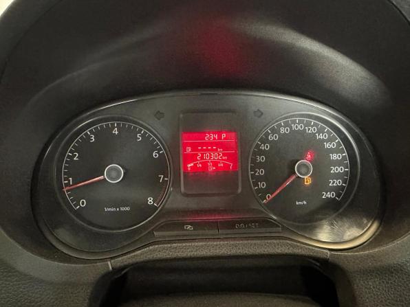 Volkswagen Polo V с пробегом 2012 года, цена 777 000 рублей, 210302 км, седан, Автокод Объявления