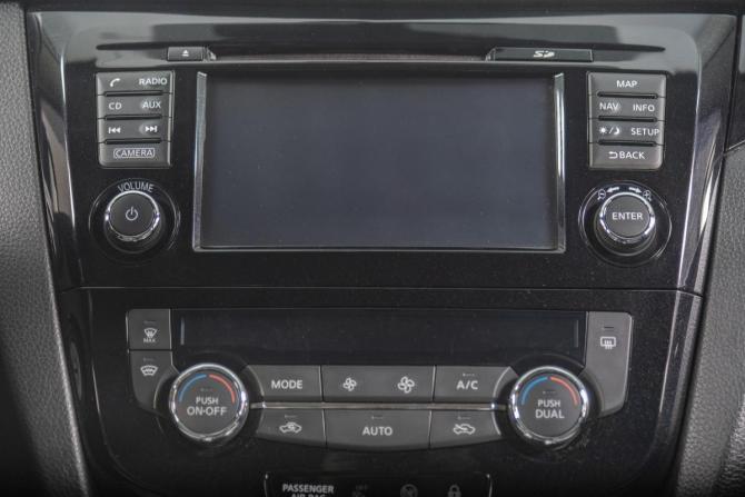 Nissan Qashqai II с пробегом 2018 года, цена 1 849 000 рублей, 54800 км, внедорожник, Автокод Объявления