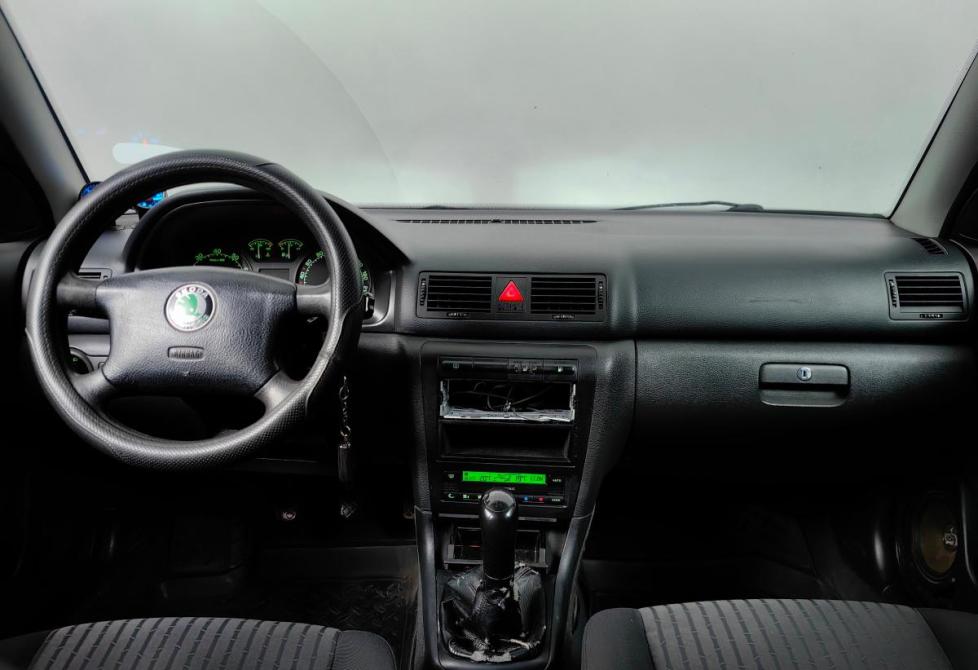 Skoda Octavia I (A4) Рестайлинг Москва  - изображение 6