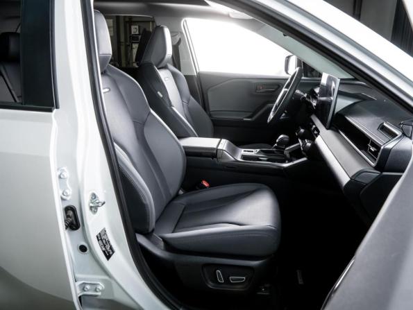 Toyota RAV4 VI (XA60) с пробегом 2026 года, цена 4 400 000 рублей, 88 км, внедорожник, Автокод Объявления