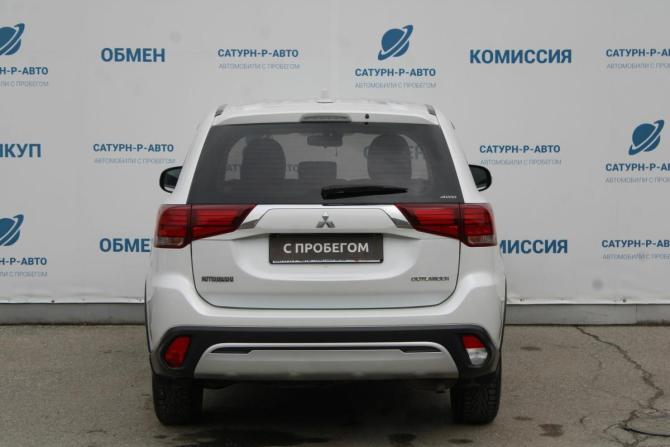 Mitsubishi Outlander III Рестайлинг 3 с пробегом 2019 года, цена 2 250 000 рублей, 98000 км, внедорожник, Автокод Объявления