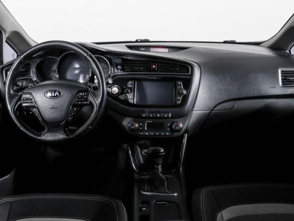 Kia Ceed II Рестайлинг с пробегом 2017 года, цена 1 240 000 рублей, 171558 км, хэтчбек, Автокод Объявления