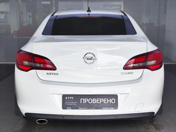Opel Astra J Рестайлинг с пробегом 2012 года, цена 849 000 рублей, 175000 км, седан, Автокод Объявления