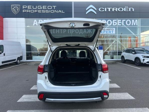 Mitsubishi Outlander III Рестайлинг 2 с пробегом 2015 года, цена 1 815 000 рублей, 118240 км, внедорожник, Автокод Объявления