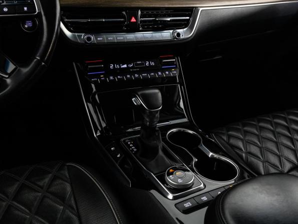 Kia Mohave I Рестайлинг 2 с пробегом 2019 года, цена 3 999 000 рублей, 157000 км, внедорожник, Автокод Объявления