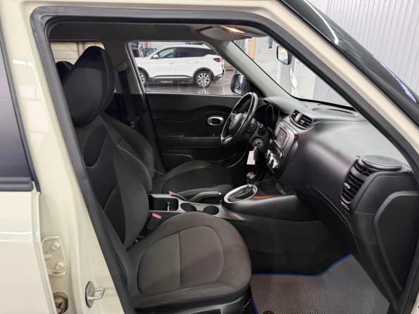 Kia Soul II Рестайлинг с пробегом 2017 года, цена 1 557 000 рублей, 74359 км, хэтчбек, Автокод Объявления