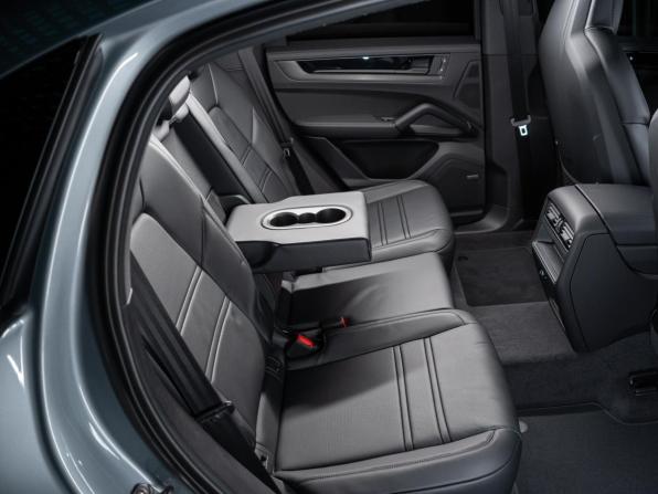Новый Porsche Cayenne III Рестайлинг 2026 года, цена 18 650 000 рублей, внедорожник, Автокод Объявления