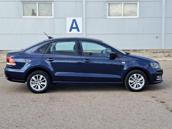 Volkswagen Polo V Рестайлинг с пробегом 2017 года, цена 1 320 000 рублей, 105000 км, седан, Автокод Объявления