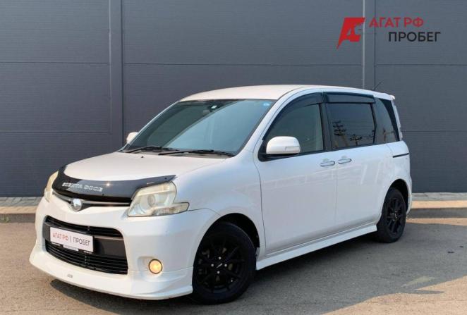 Toyota Sienta I Рестайлинг 2 с пробегом 2013 года, цена 1 045 000 рублей, 103411 км, компактвэн, Автокод Объявления