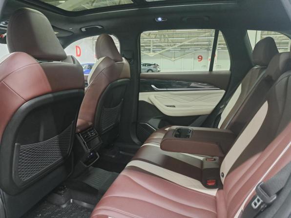 Geely Monjaro I с пробегом 2023 года, цена 2 840 000 рублей, 128483 км, внедорожник, Автокод Объявления