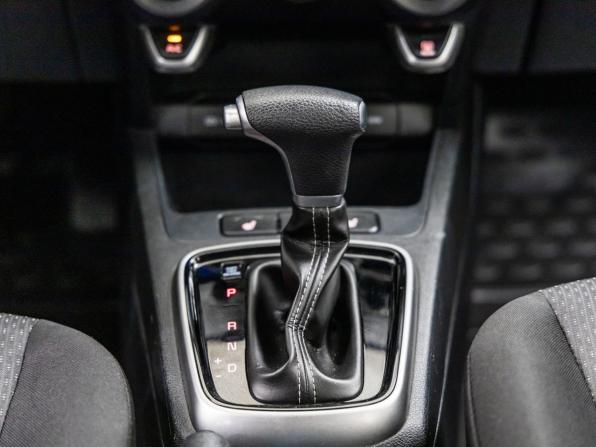 Kia Rio IV Рестайлинг с пробегом 2021 года, цена 1 638 000 рублей, 82310 км, седан, Автокод Объявления